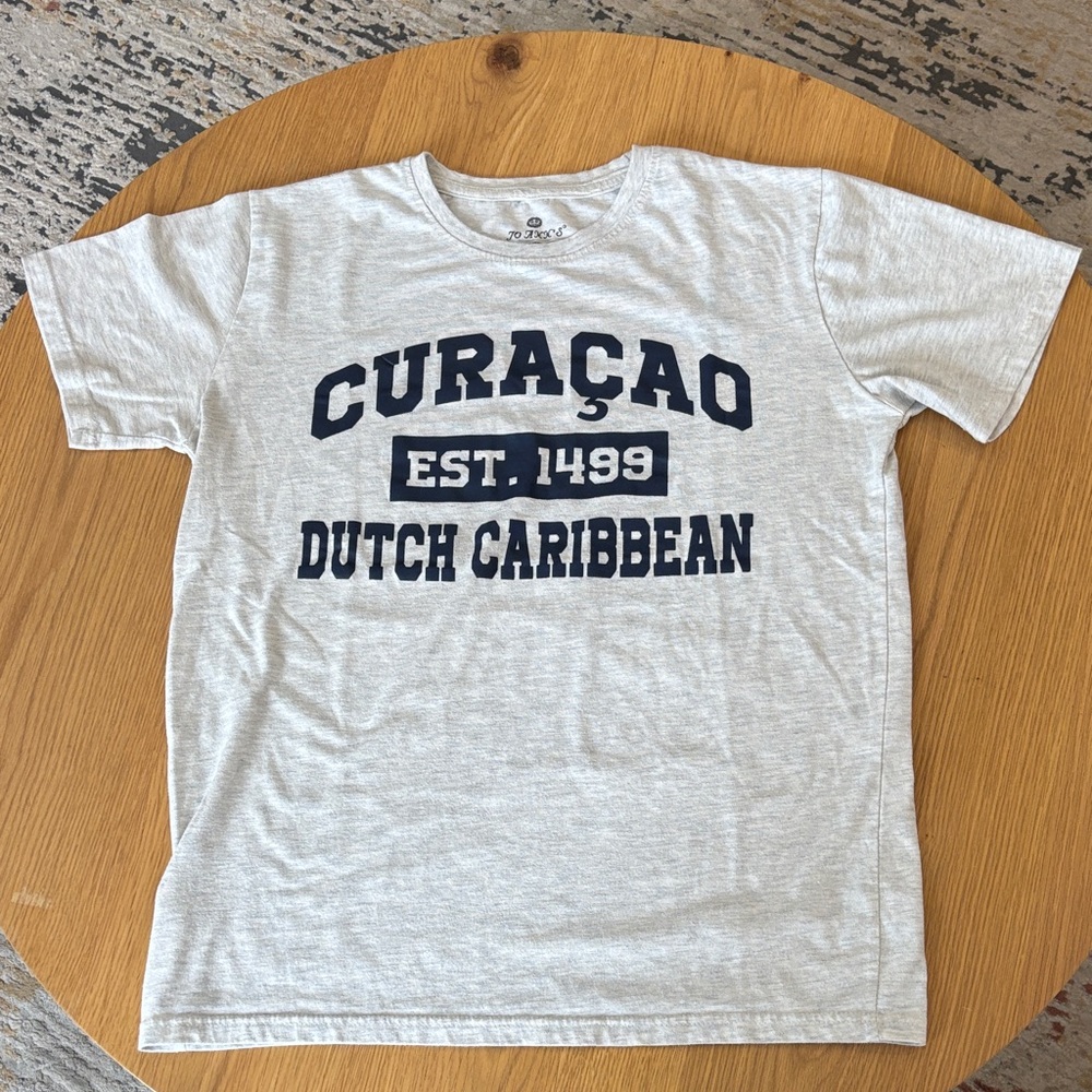 Gray Curaçao Graphic T-Shirt